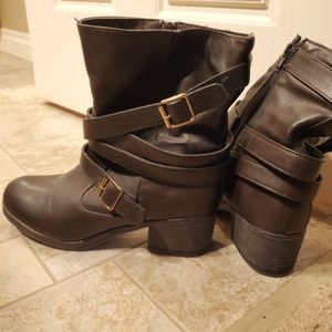 Comfy Casual Heeled boots